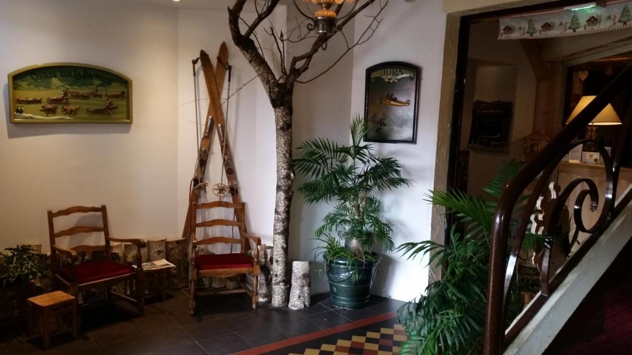 Hotel Restaurant Le Yeti 莱鲁斯 外观 照片