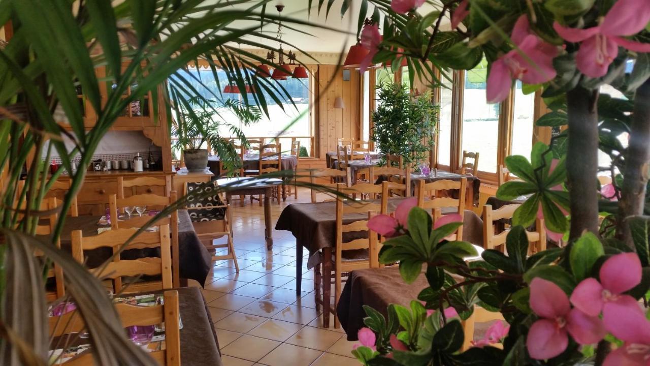 Hotel Restaurant Le Yeti 莱鲁斯 外观 照片