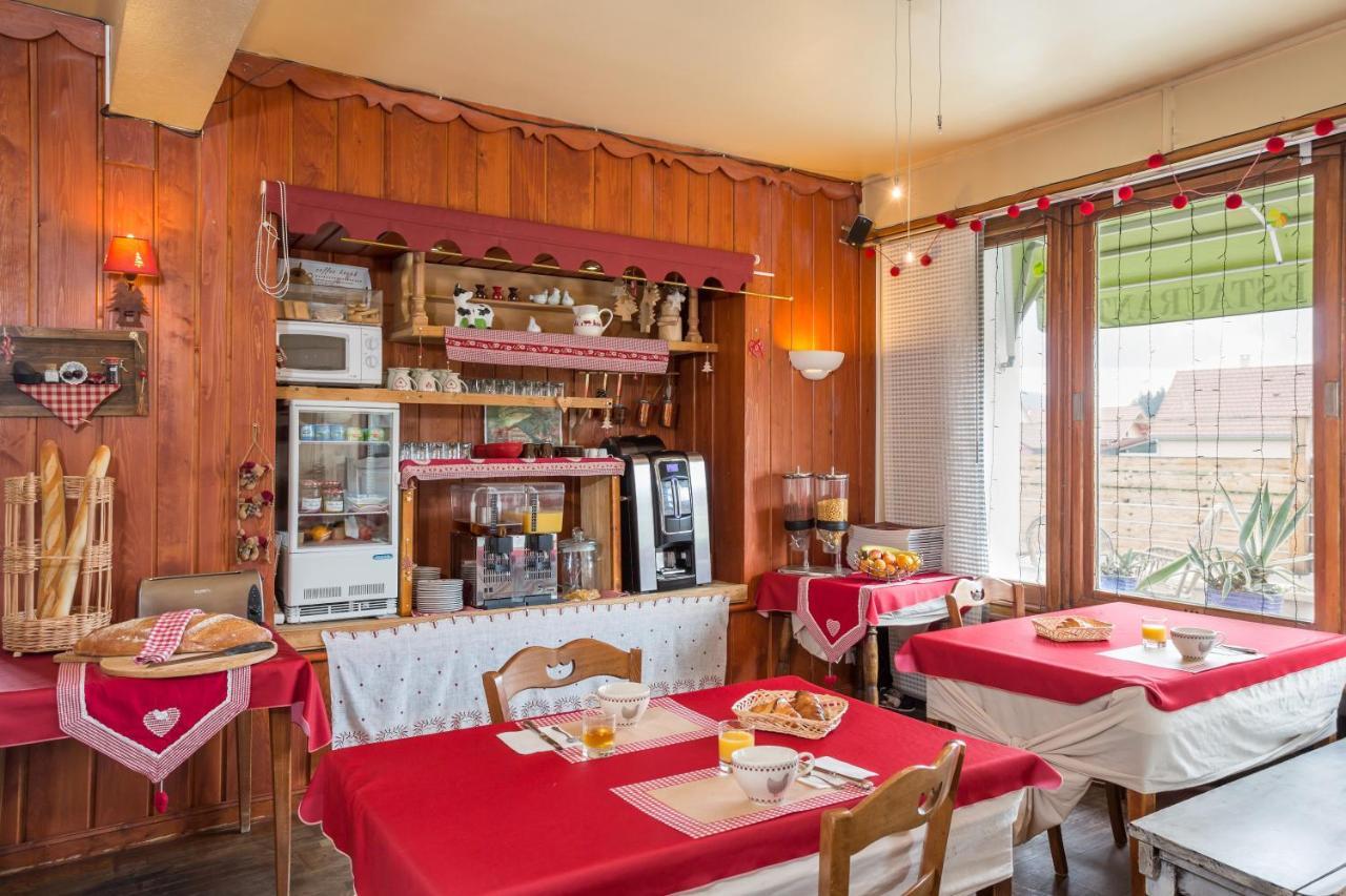 Hotel Restaurant Le Yeti 莱鲁斯 外观 照片